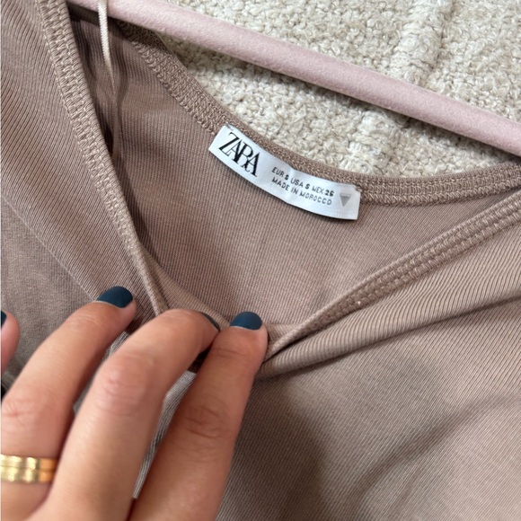 Short sleeve Zara onesie - Picture 2 of 3